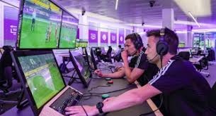 村超展现中国足球真实水平，与体制内形成鲜明对比