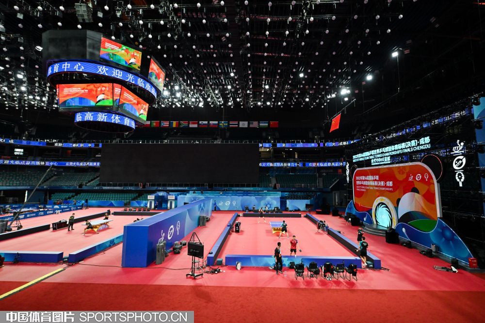 NBA ｜ 客场轻取勇士 骑士续写7连胜